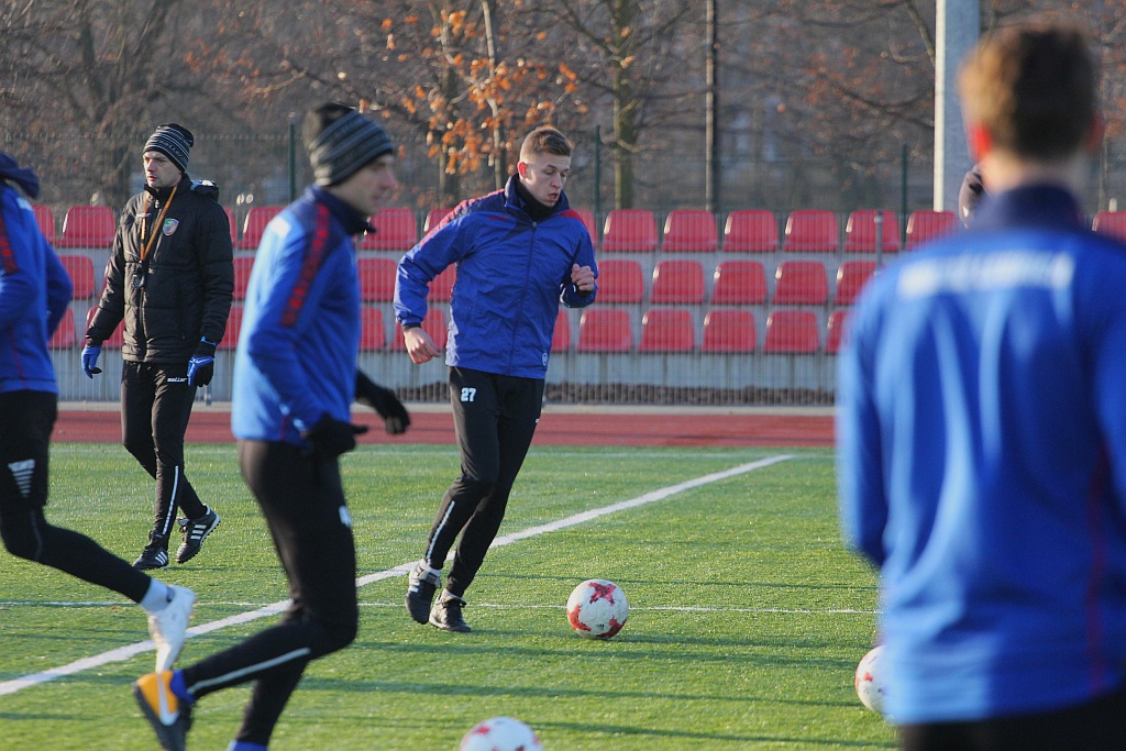 Koniec urlopów. Piłkarze trenera Dominika Nowaka już pracują