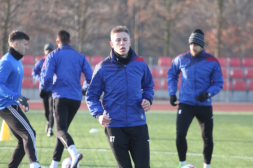 Koniec urlopów. Piłkarze trenera Dominika Nowaka już pracują