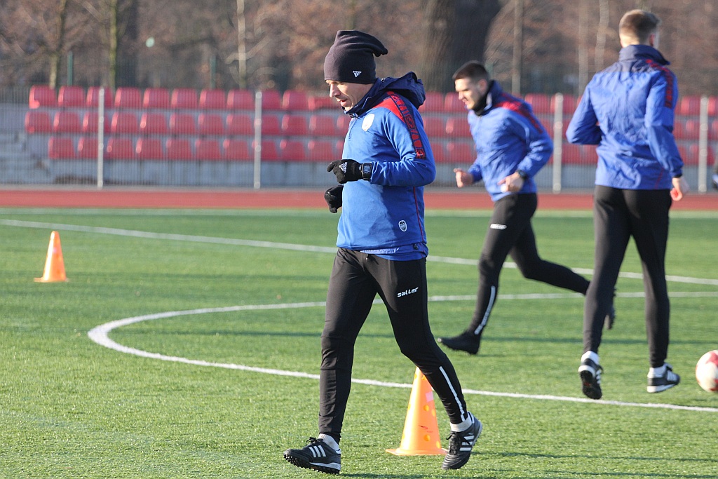 Koniec urlopów. Piłkarze trenera Dominika Nowaka już pracują