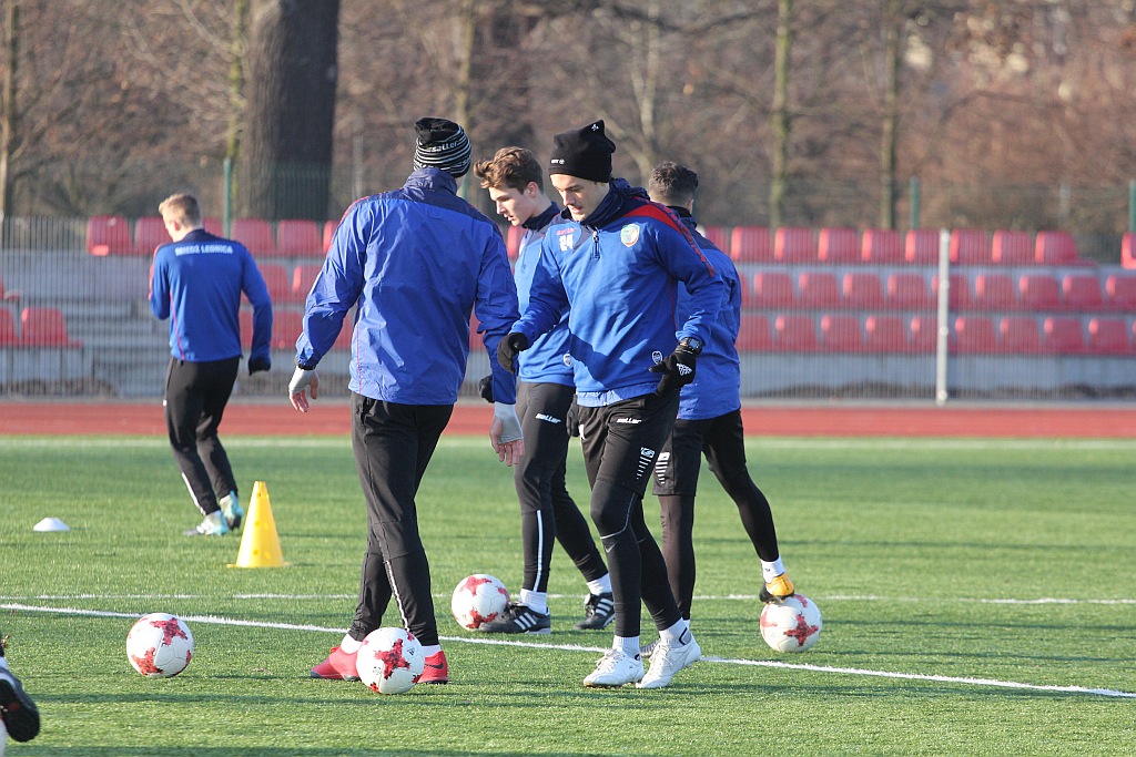 Koniec urlopów. Piłkarze trenera Dominika Nowaka już pracują