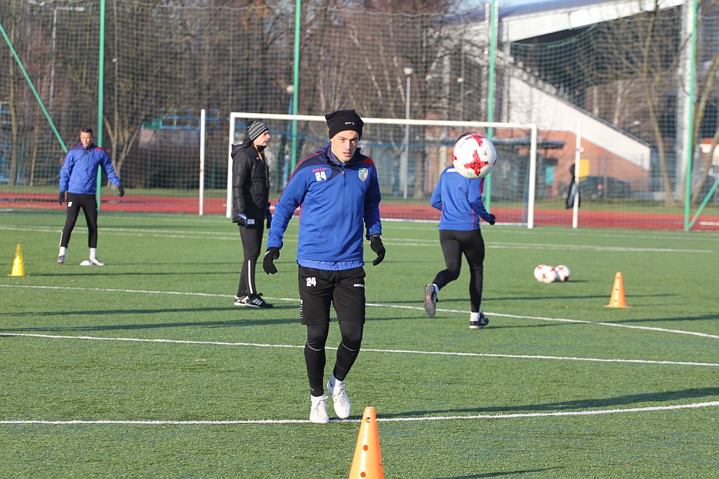 Koniec urlopów. Piłkarze trenera Dominika Nowaka już pracują