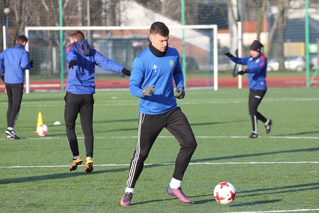 Koniec urlopów. Piłkarze trenera Dominika Nowaka już pracują