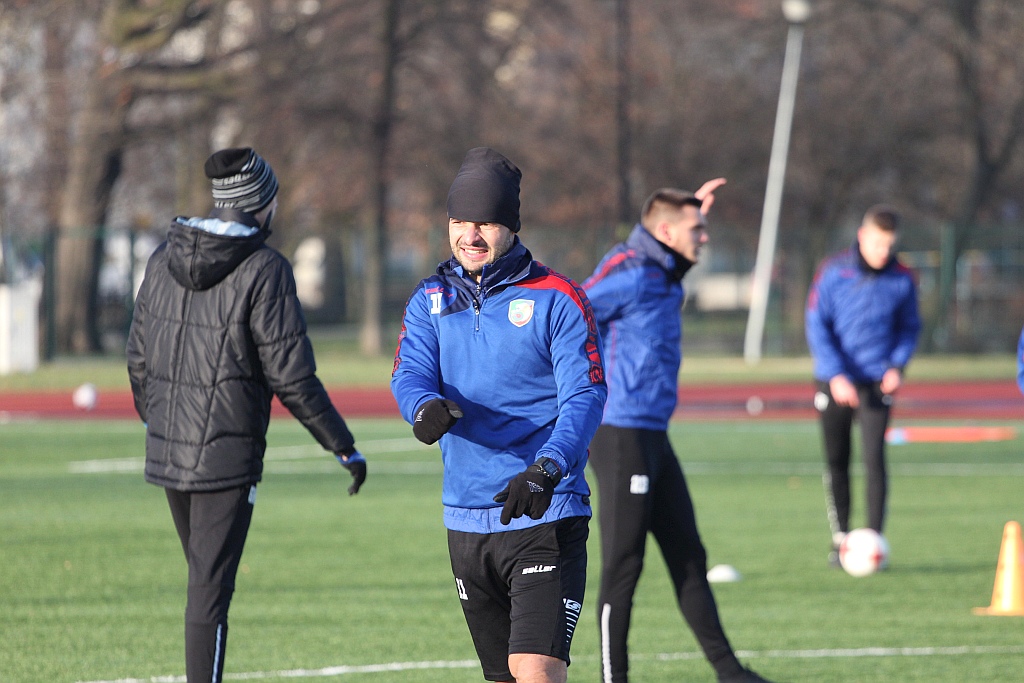 Koniec urlopów. Piłkarze trenera Dominika Nowaka już pracują