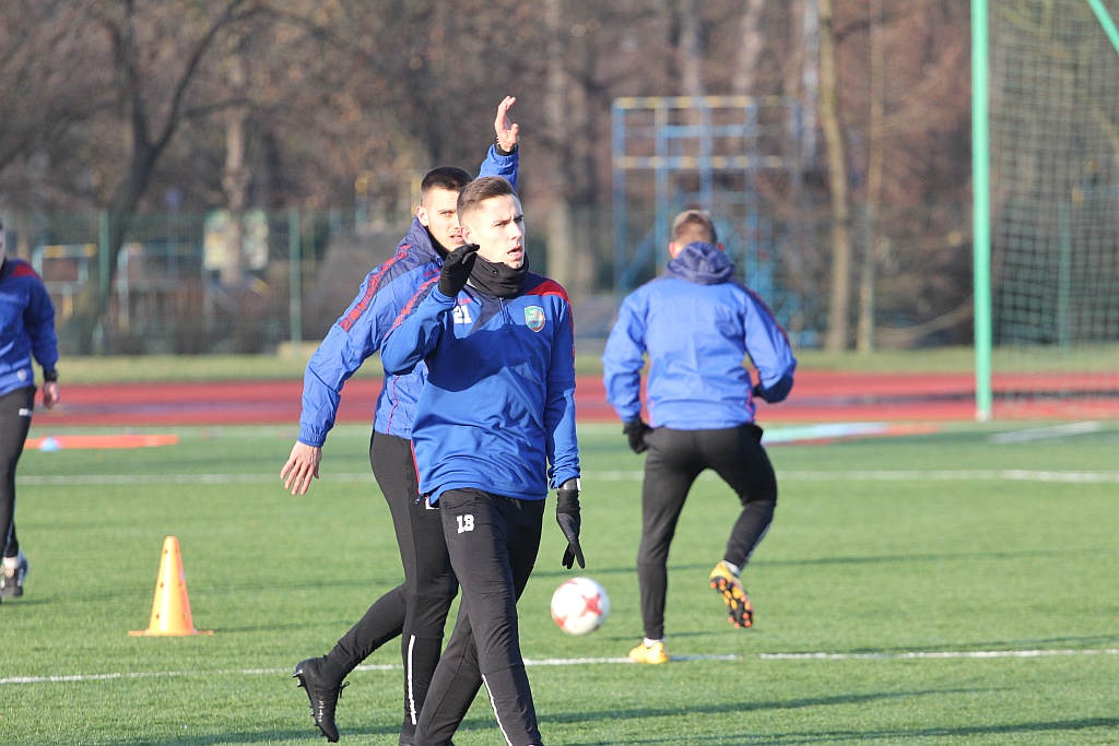 Koniec urlopów. Piłkarze trenera Dominika Nowaka już pracują