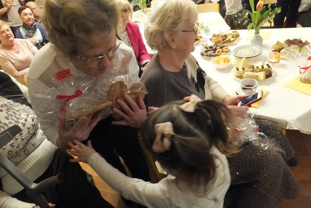 Dzień Babci i Dziadka w Klubie Małego Montessorka