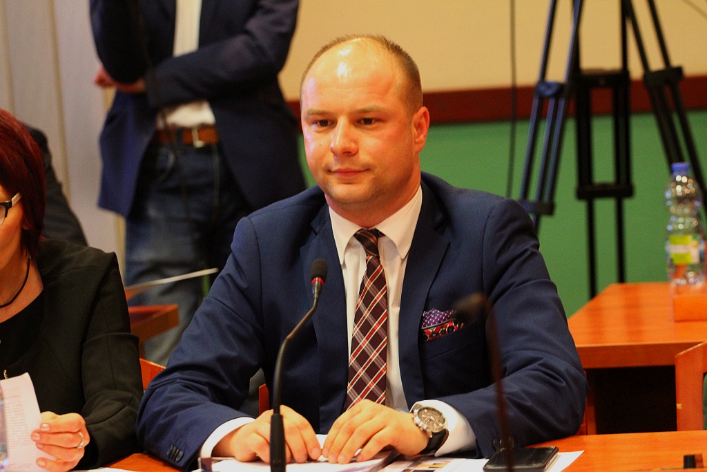 Rada miejska na nadzwyczajnej sesji uchwaliła budżet Legnicy