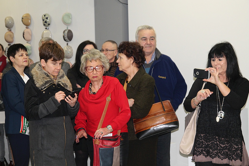 Rzeźby i ceramika z bolesławieckich plenerów w Galerii Ring