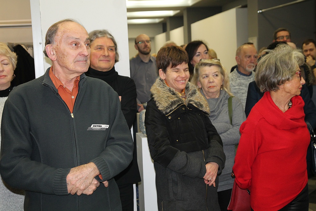 Rzeźby i ceramika z bolesławieckich plenerów w Galerii Ring