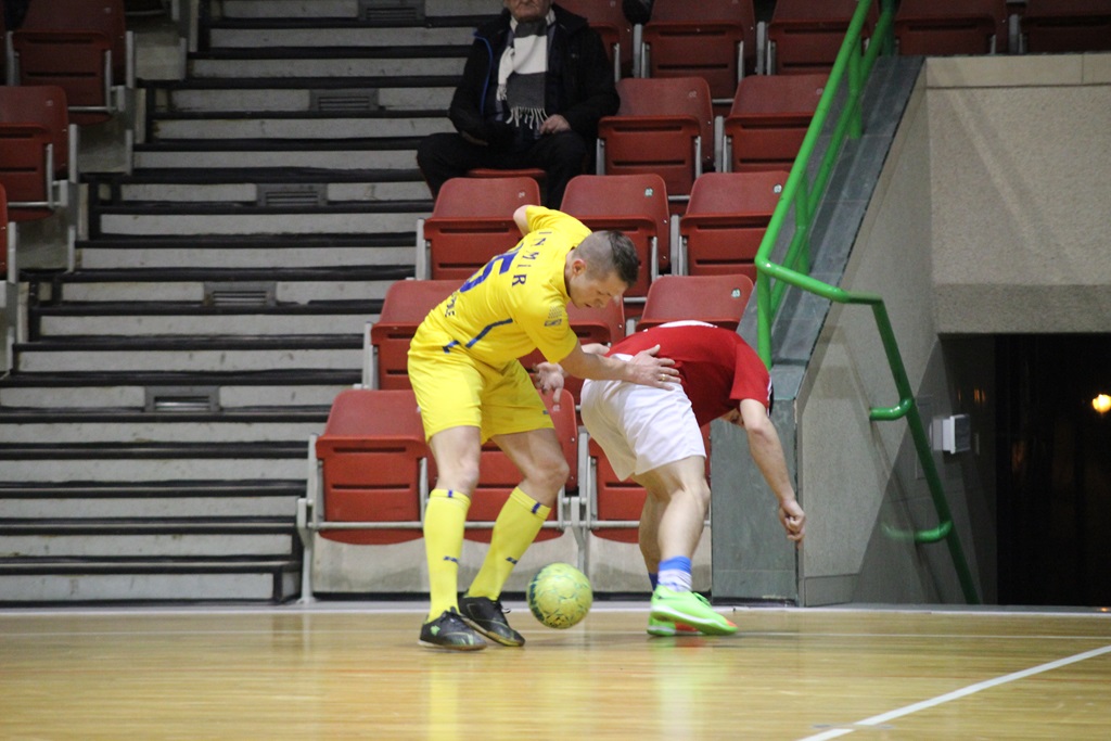 1. LLH: lider sprowadzony na ziemię przez Wietrzak Team