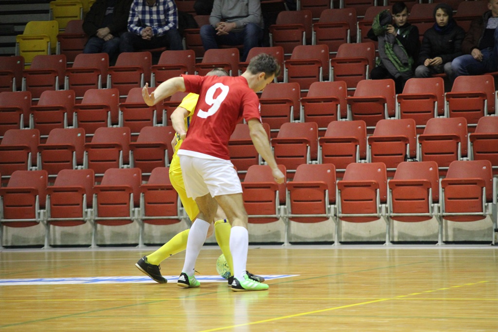 1. LLH: lider sprowadzony na ziemię przez Wietrzak Team