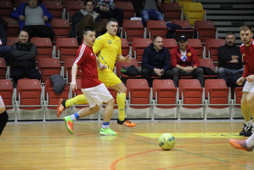 1. LLH: lider sprowadzony na ziemię przez Wietrzak Team