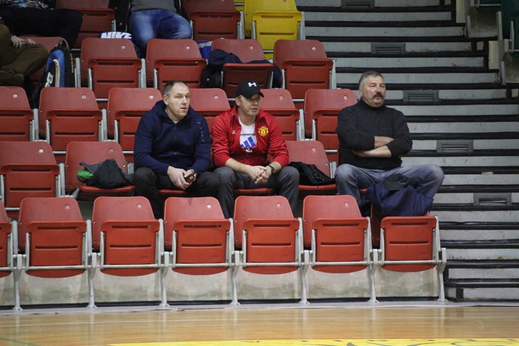 1. LLH: lider sprowadzony na ziemię przez Wietrzak Team