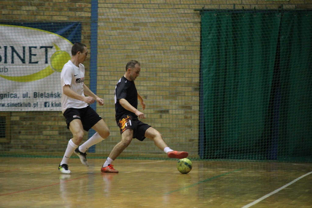 1. LLH: lider sprowadzony na ziemię przez Wietrzak Team