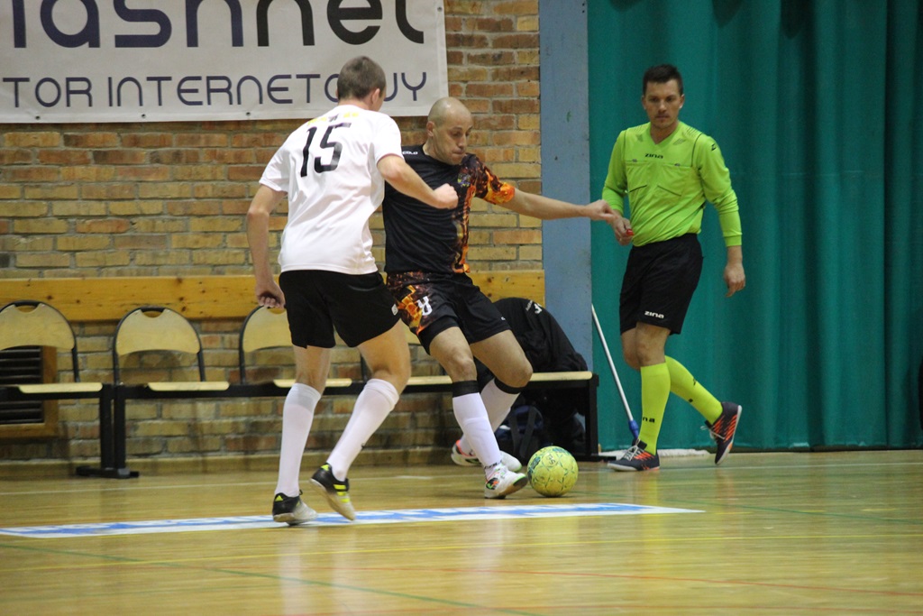 1. LLH: lider sprowadzony na ziemię przez Wietrzak Team