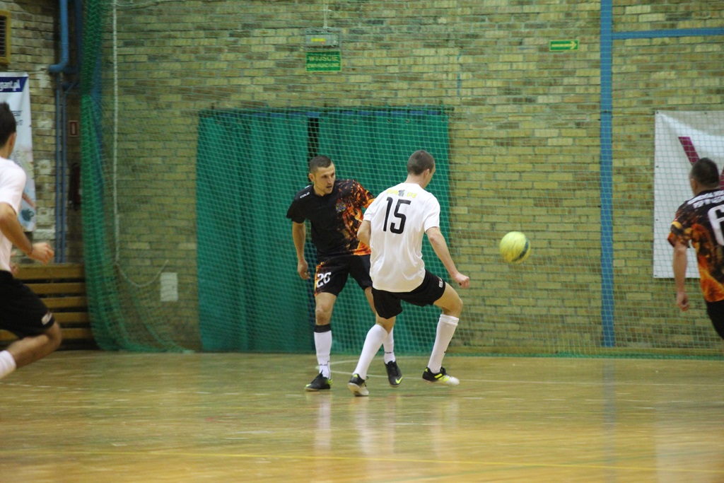 1. LLH: lider sprowadzony na ziemię przez Wietrzak Team