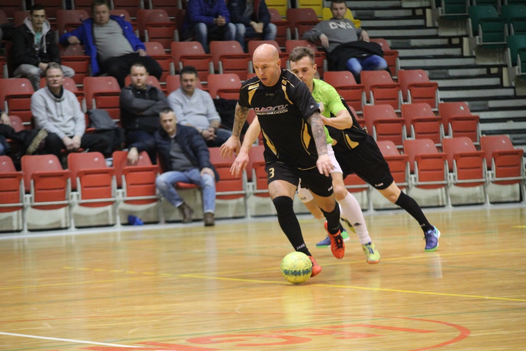 1. LLH: lider sprowadzony na ziemię przez Wietrzak Team