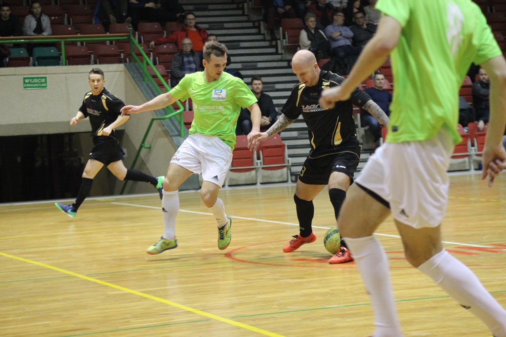 1. LLH: lider sprowadzony na ziemię przez Wietrzak Team