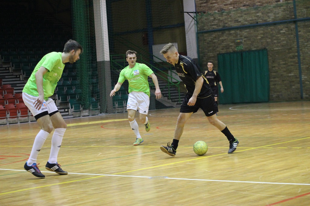 1. LLH: lider sprowadzony na ziemię przez Wietrzak Team