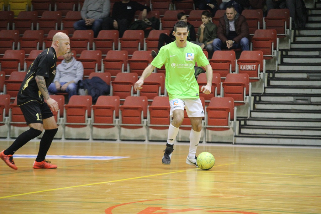 1. LLH: lider sprowadzony na ziemię przez Wietrzak Team