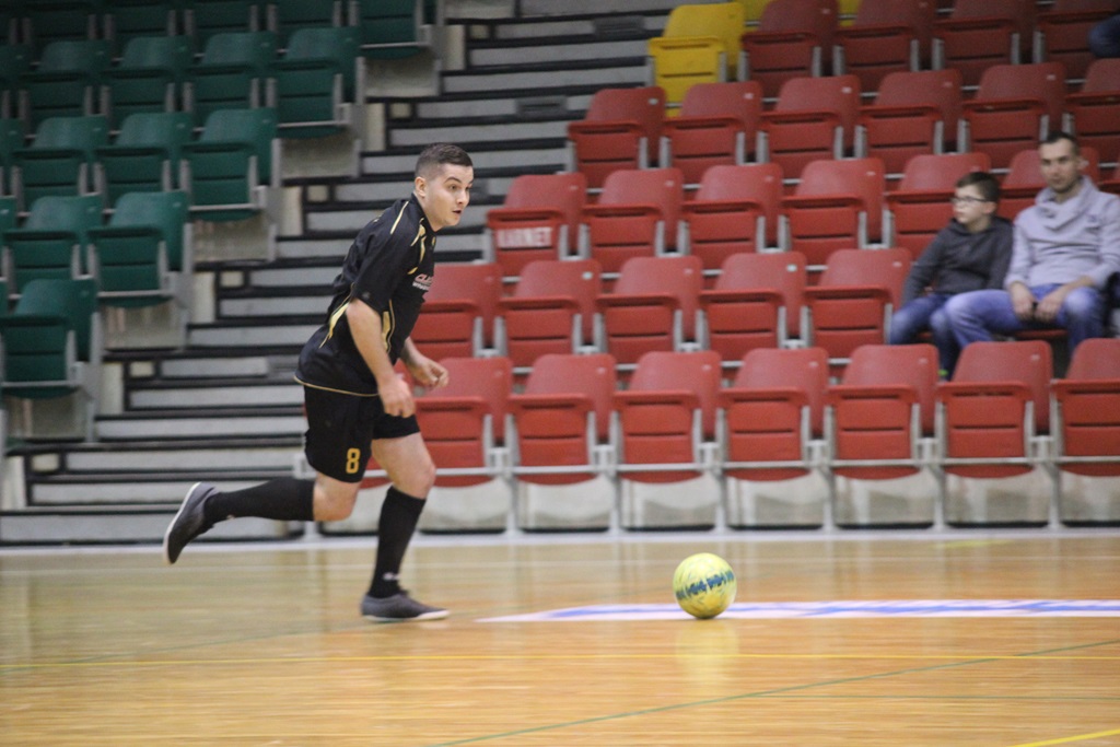 1. LLH: lider sprowadzony na ziemię przez Wietrzak Team