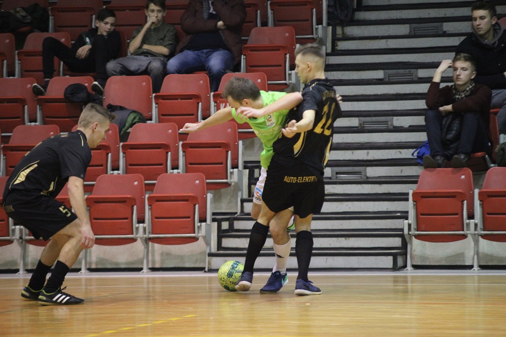 1. LLH: lider sprowadzony na ziemię przez Wietrzak Team