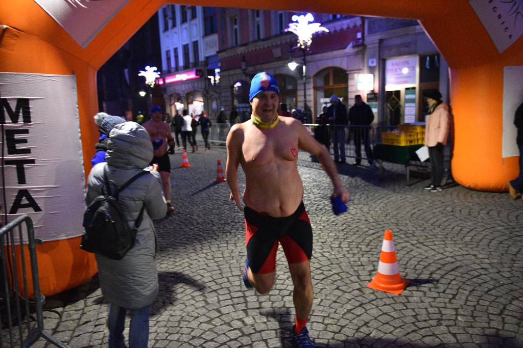 Pobiegli z serduszkiem dla Wielkiej Orkiestry Świątecznej Pomocy