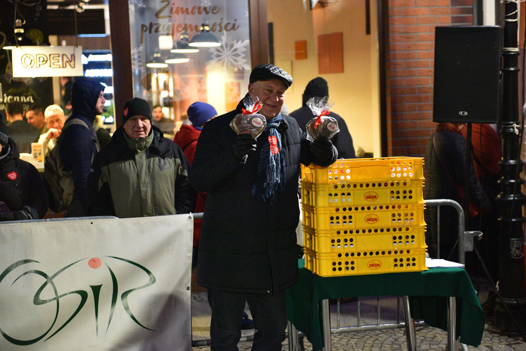 Pobiegli z serduszkiem dla Wielkiej Orkiestry Świątecznej Pomocy