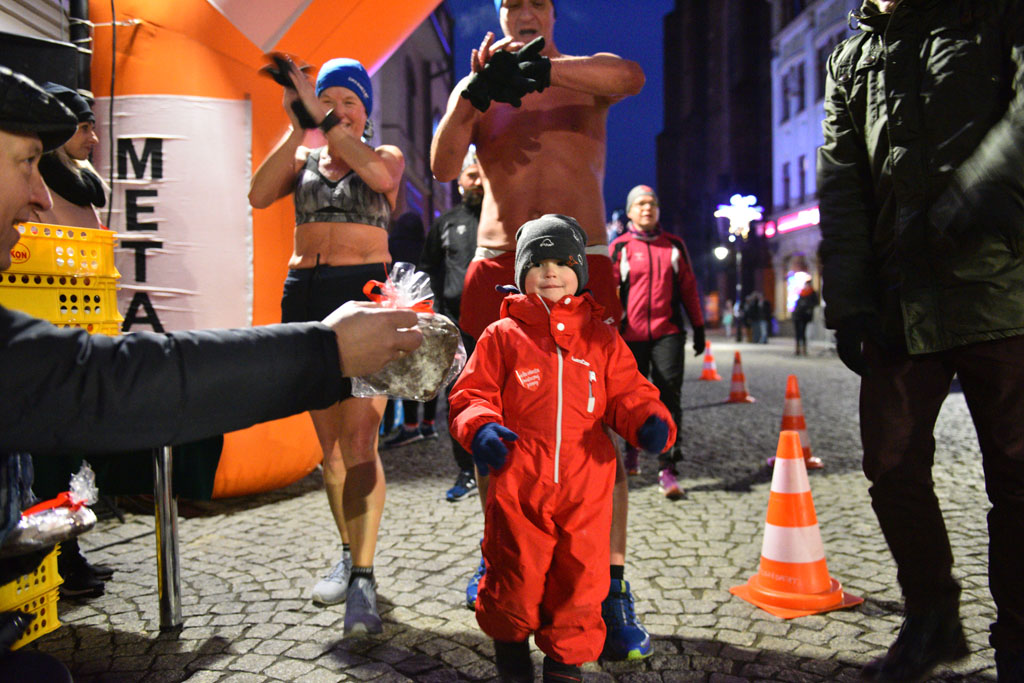 Pobiegli z serduszkiem dla Wielkiej Orkiestry Świątecznej Pomocy