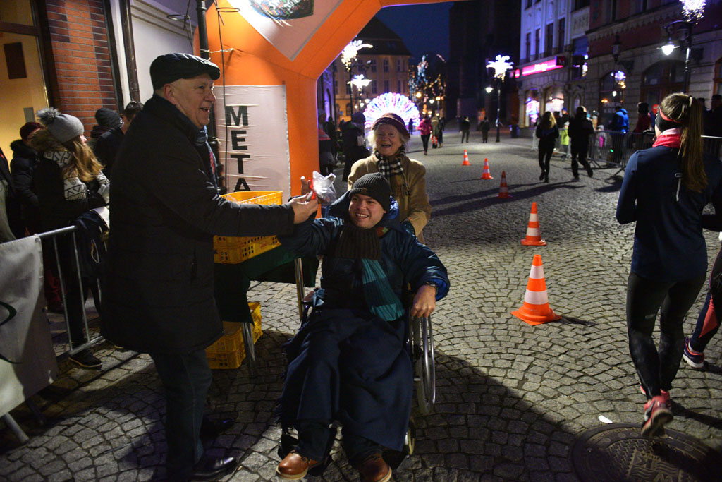 Pobiegli z serduszkiem dla Wielkiej Orkiestry Świątecznej Pomocy