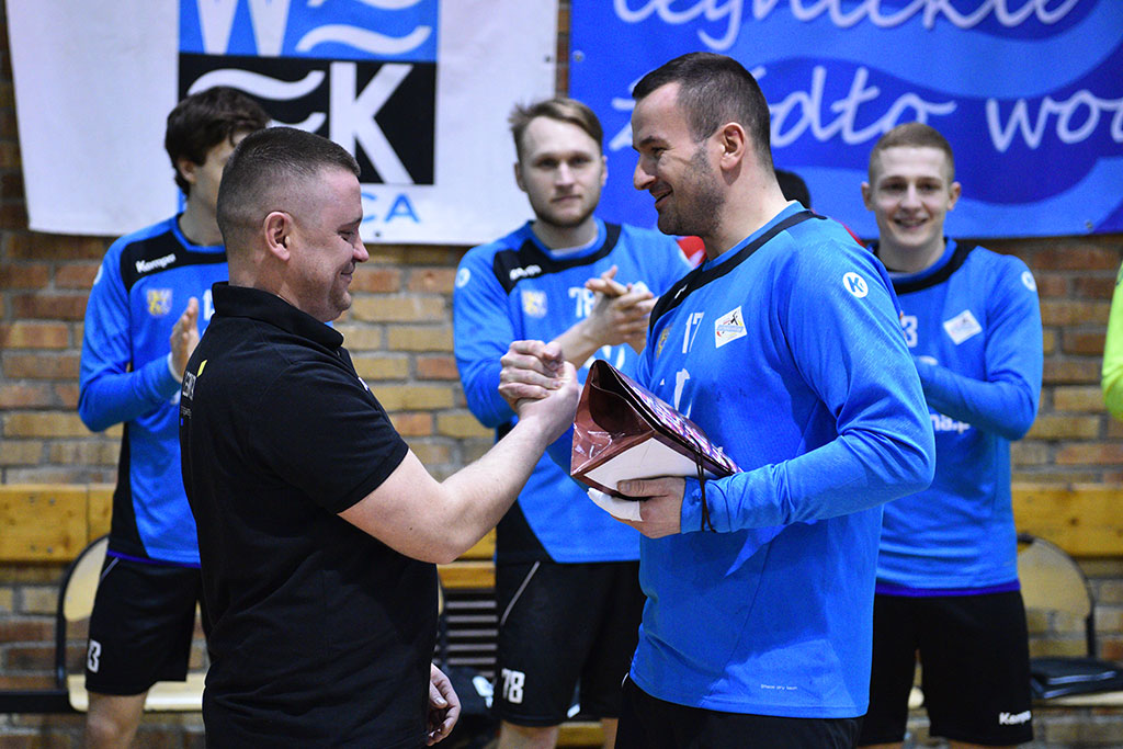 Juniorzy Siódemki Miedź odebrali złote i srebrne medale