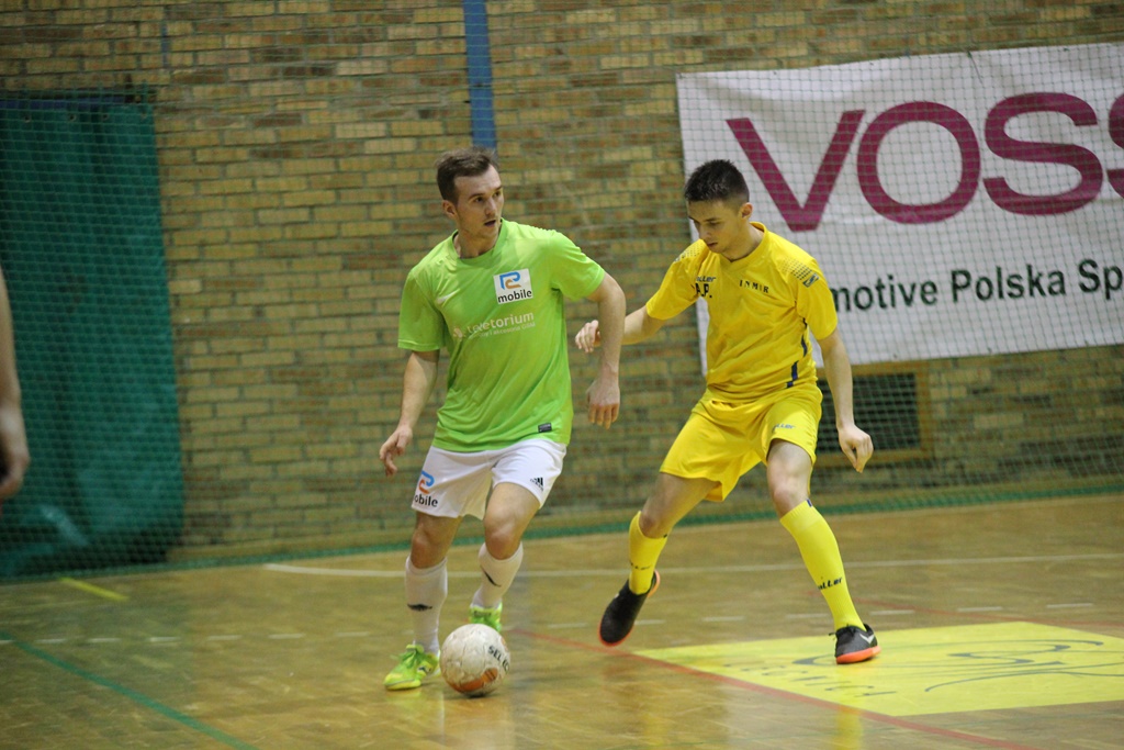 1. LLH: Fire, Wietrzak Team i FutbolCentrum zagrają o medale
