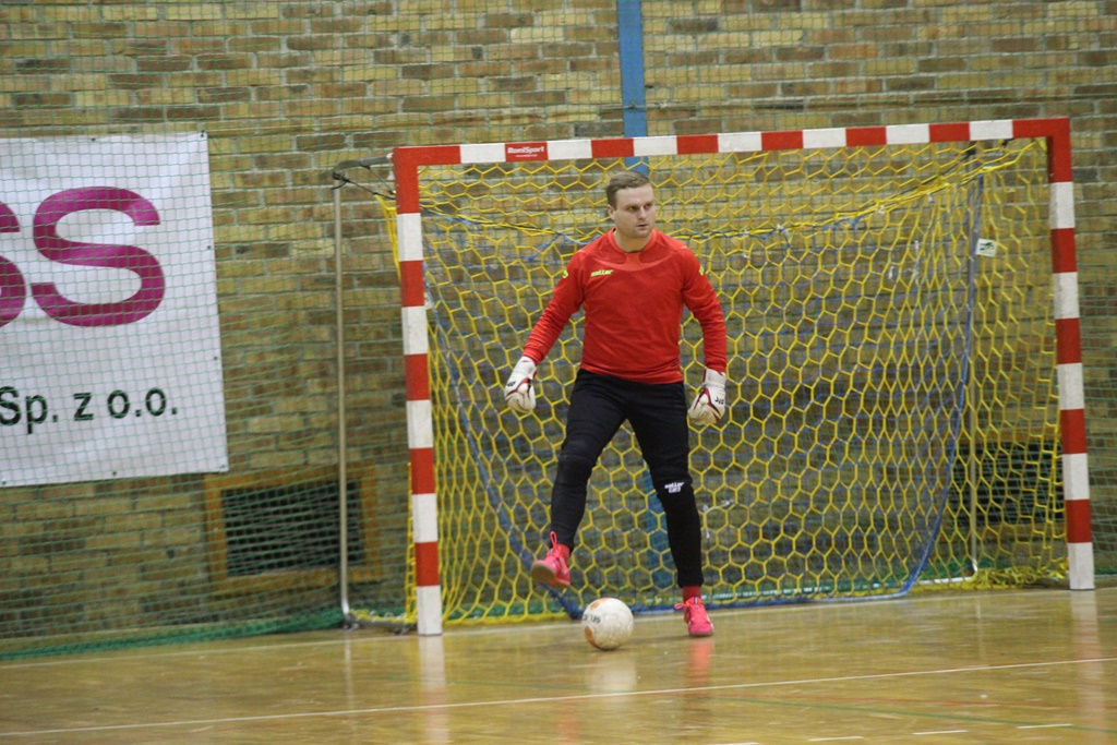 1. LLH: Fire, Wietrzak Team i FutbolCentrum zagrają o medale