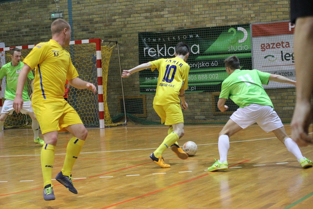1. LLH: Fire, Wietrzak Team i FutbolCentrum zagrają o medale