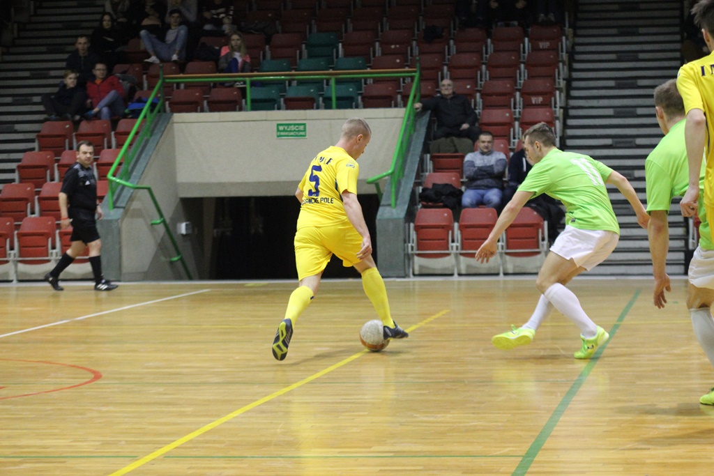 1. LLH: Fire, Wietrzak Team i FutbolCentrum zagrają o medale