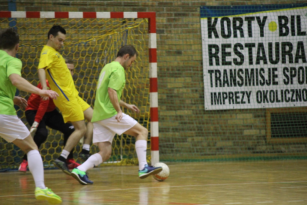 1. LLH: Fire, Wietrzak Team i FutbolCentrum zagrają o medale