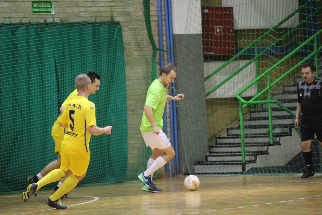 1. LLH: Fire, Wietrzak Team i FutbolCentrum zagrają o medale