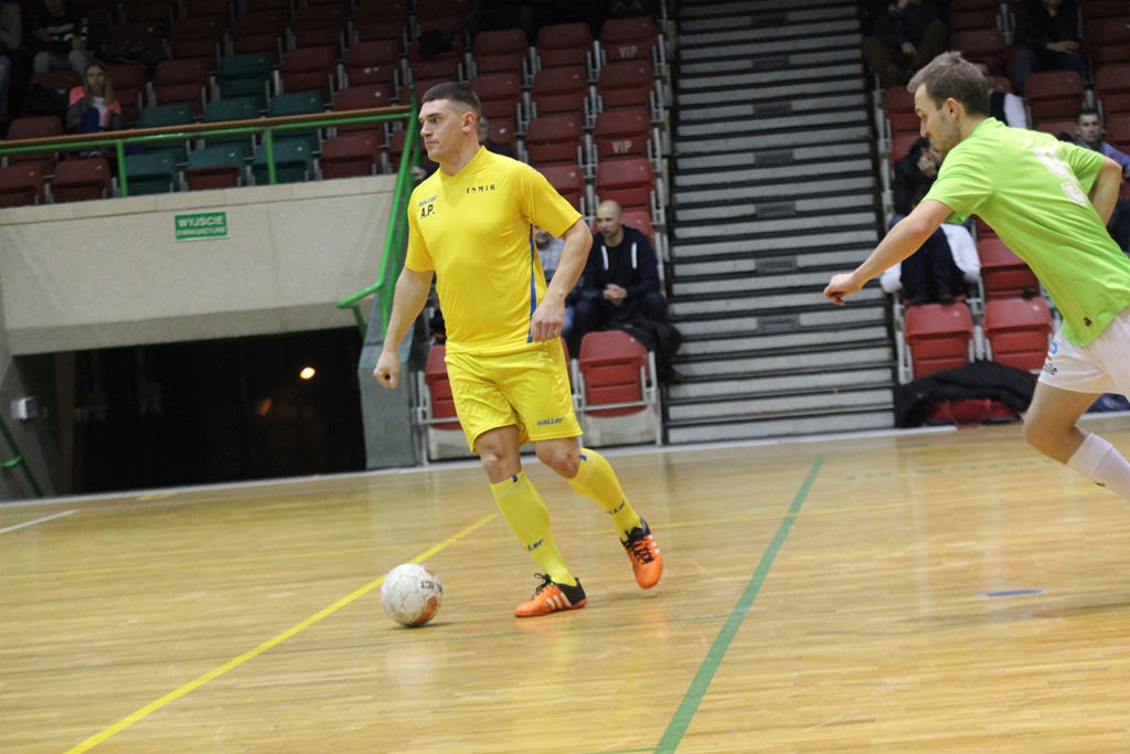 1. LLH: Fire, Wietrzak Team i FutbolCentrum zagrają o medale