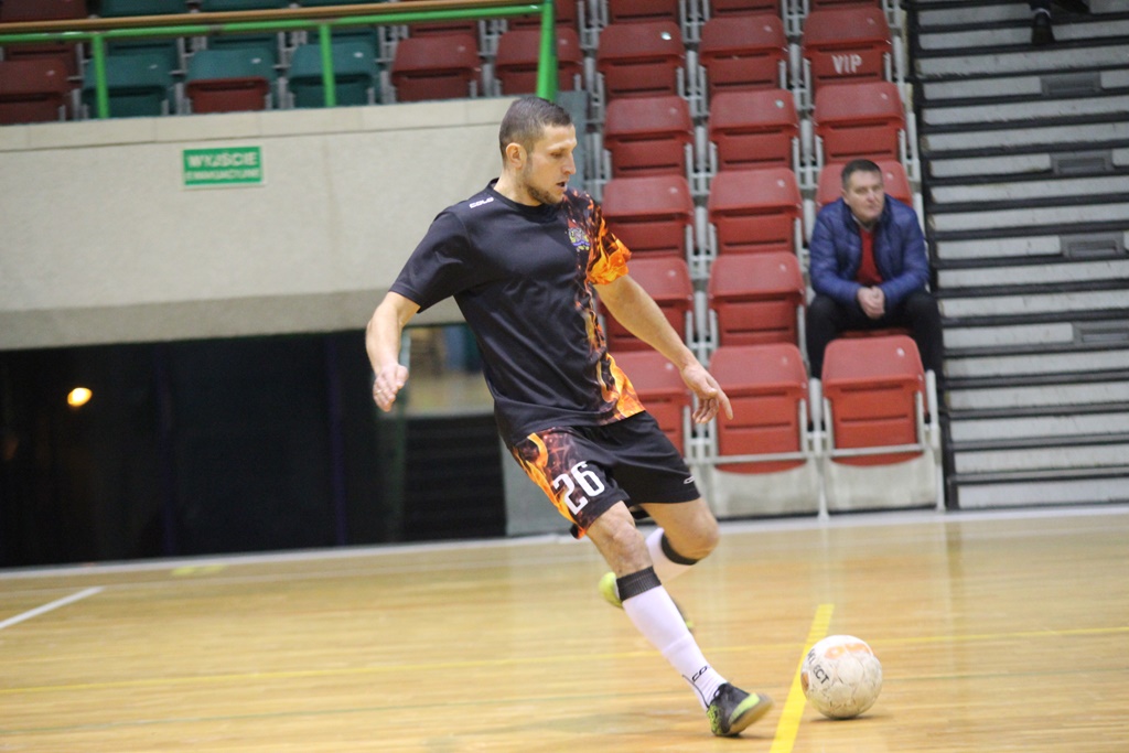 1. LLH: Fire, Wietrzak Team i FutbolCentrum zagrają o medale