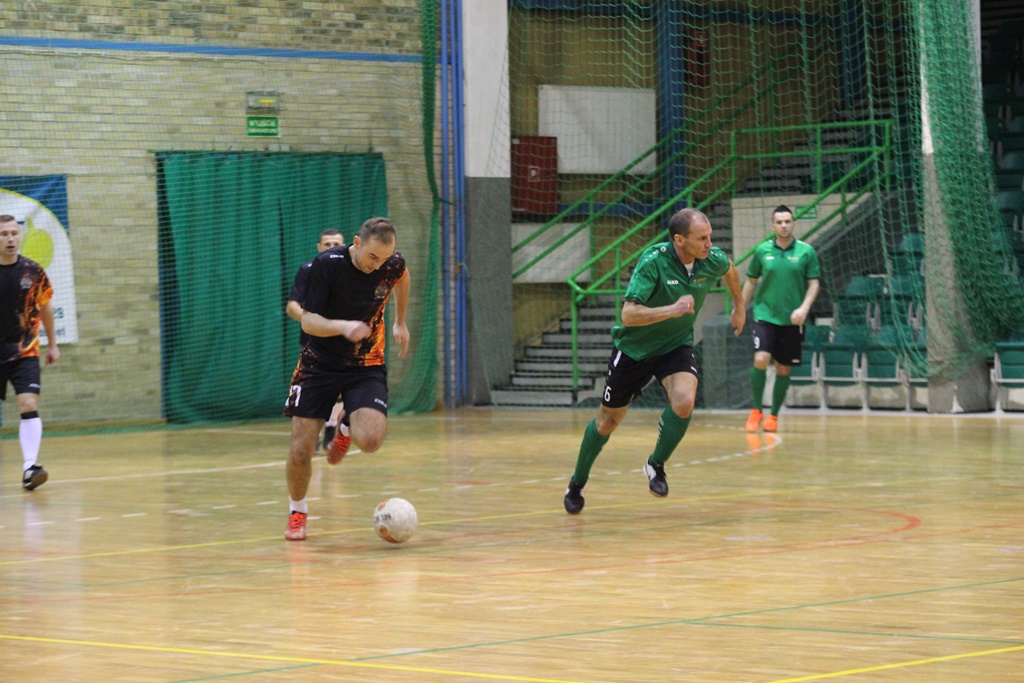 1. LLH: Fire, Wietrzak Team i FutbolCentrum zagrają o medale