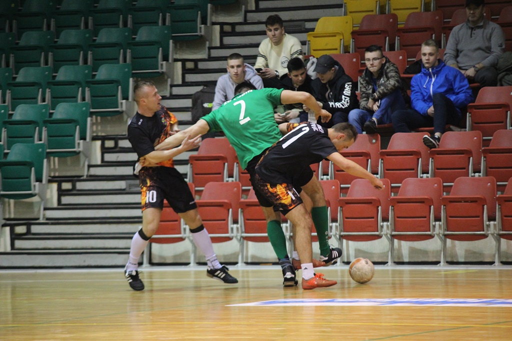1. LLH: Fire, Wietrzak Team i FutbolCentrum zagrają o medale