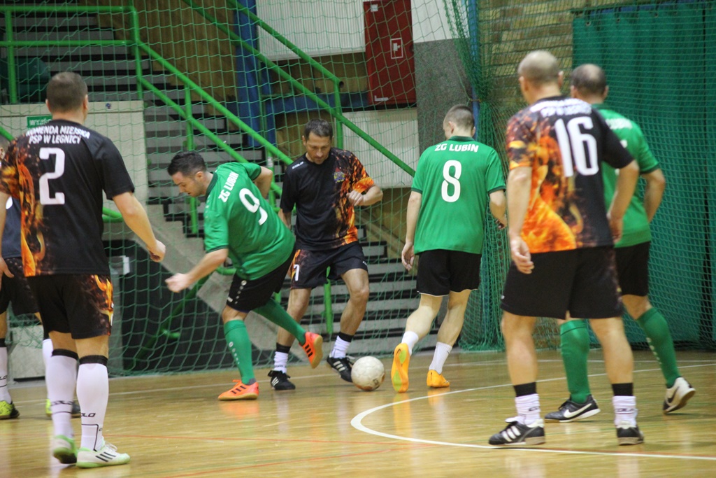 1. LLH: Fire, Wietrzak Team i FutbolCentrum zagrają o medale