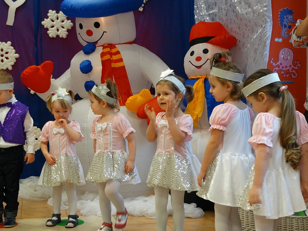 Z Babcią i dziadkiem w Przedszkolu Niepublicznym „Źródełko”
