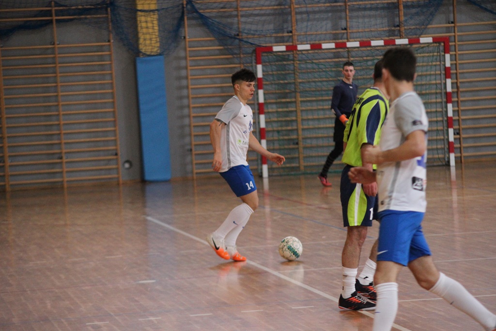 Piłkarski puchar wójta gminy Kunice pojechał do Roztoki