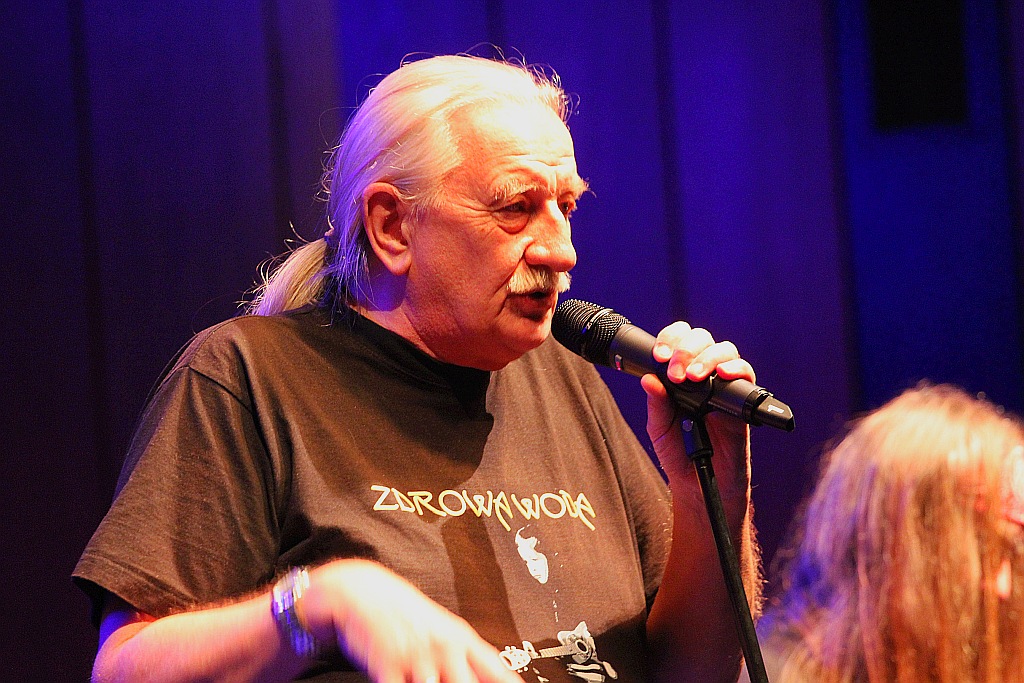 Dużo Zdrowej Wody dla ochłody. Wcześniej Faza Blues