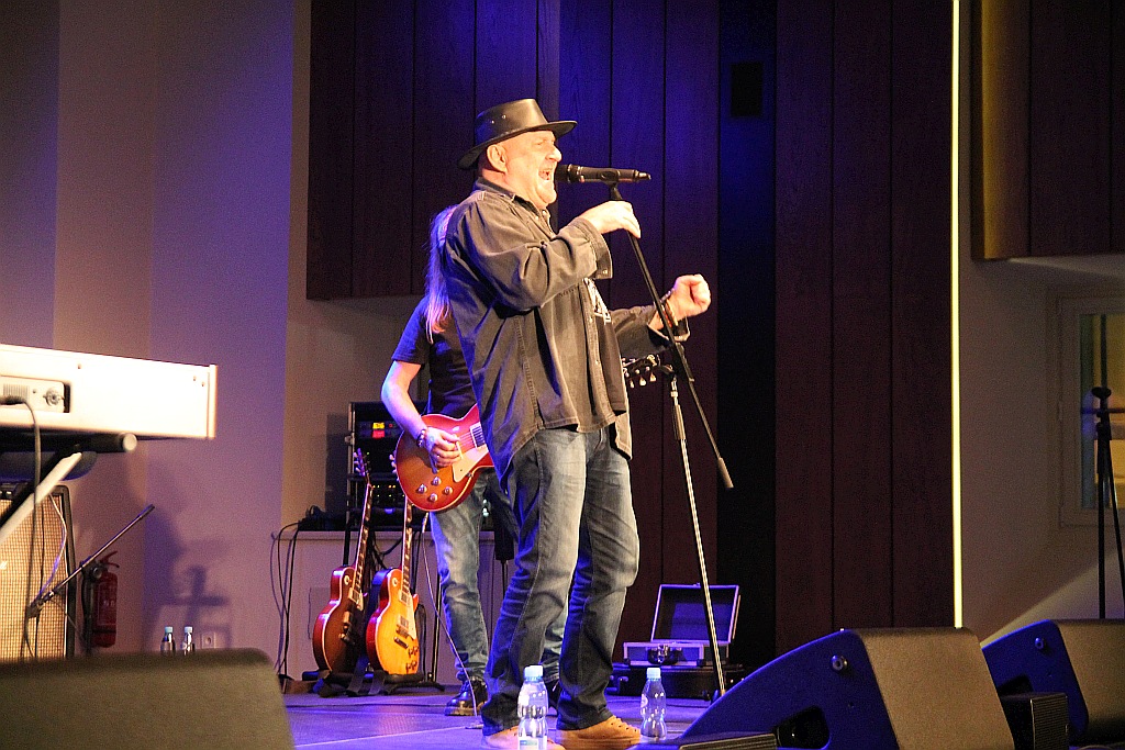 Dużo Zdrowej Wody dla ochłody. Wcześniej Faza Blues