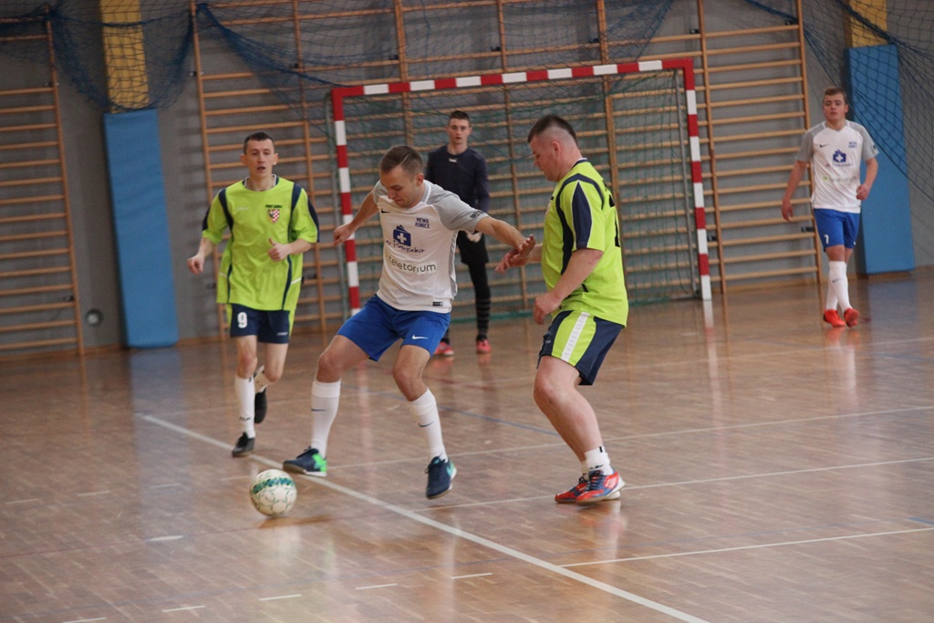 Piłkarski puchar wójta gminy Kunice pojechał do Roztoki