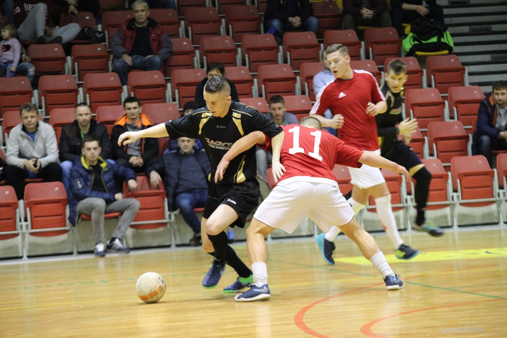 1. LLH: FutbolCentrum i Wietrzak Team dogonili Auto-Elektryka