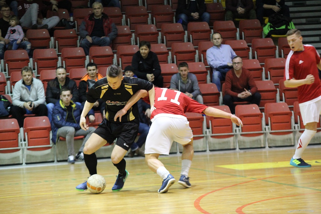 1. LLH: FutbolCentrum i Wietrzak Team dogonili Auto-Elektryka