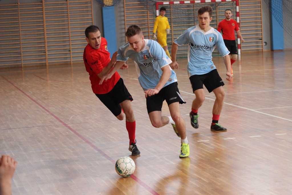 Piłkarski puchar wójta gminy Kunice pojechał do Roztoki