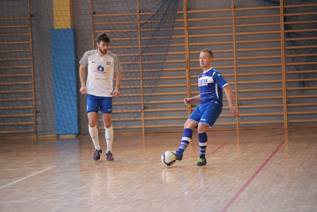 Piłkarski puchar wójta gminy Kunice pojechał do Roztoki
